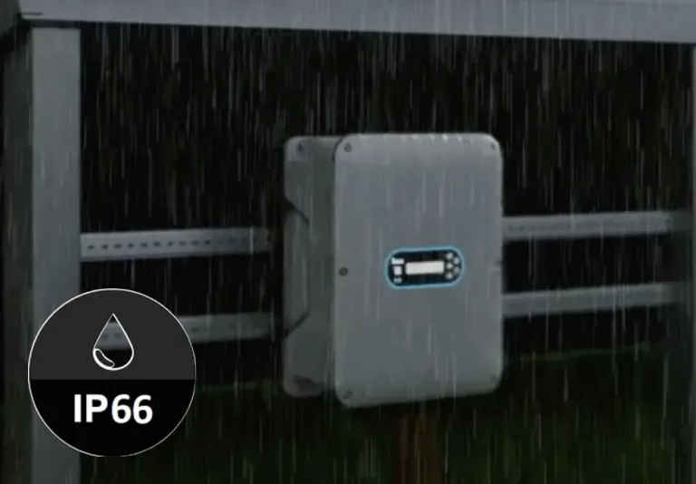 SP100 de INVT: Tecnología Avanzada para Sistemas de Bombeo Solar 2 Enclosure electrónica IP66, resistente al agua y al polvo para uso exterior.