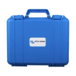 Maletín azul Victron Energy, práctico y resistente para transportar equipos de energía.