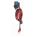 Sistema de cableado y relé compacto para gestión eficiente de energía en vehículos.