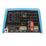 Panel trasero de inversor de potencia con múltiples conectores y opciones de configuración.