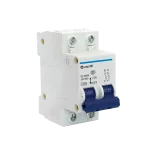 Disyuntor termomagnético de doble polo Enertek para protección eléctrica en instalaciones.