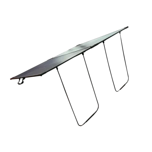 Mesa portátil elegante con patas curvadas y gancho funcional para múltiples usos.