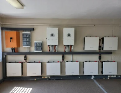 Sudáfrica / Deye / 40.96kWh