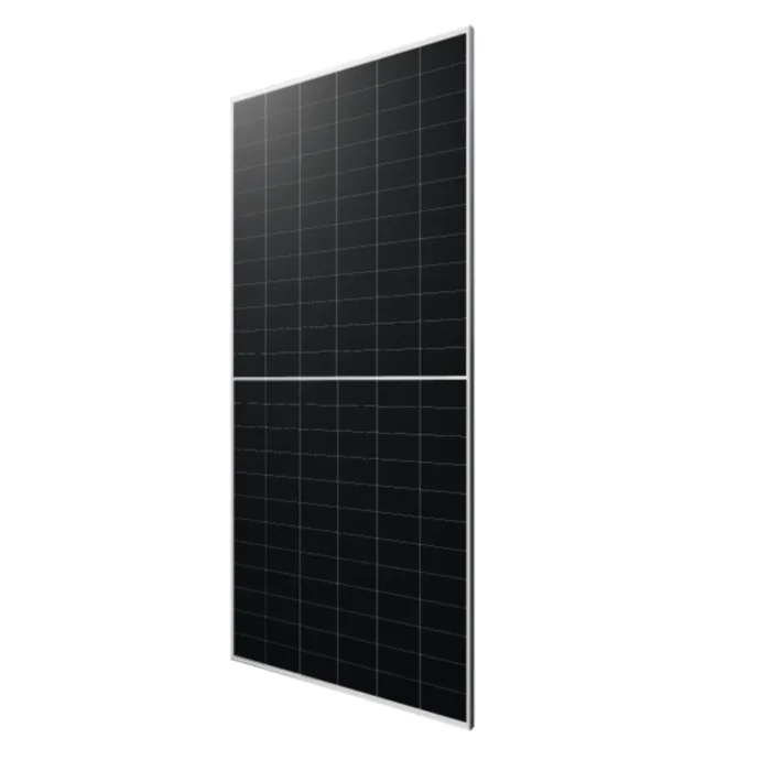 Panel solar moderno de alta eficiencia para energía renovable y sostenible.